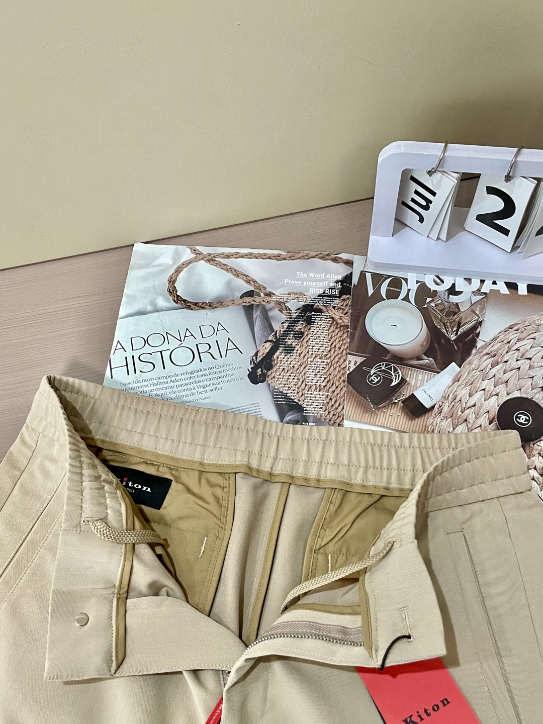 Luxurious Kiton Jogging Pants: Comfortable, Stylish, and Versatile for Dynamic Travel - 图片 5
