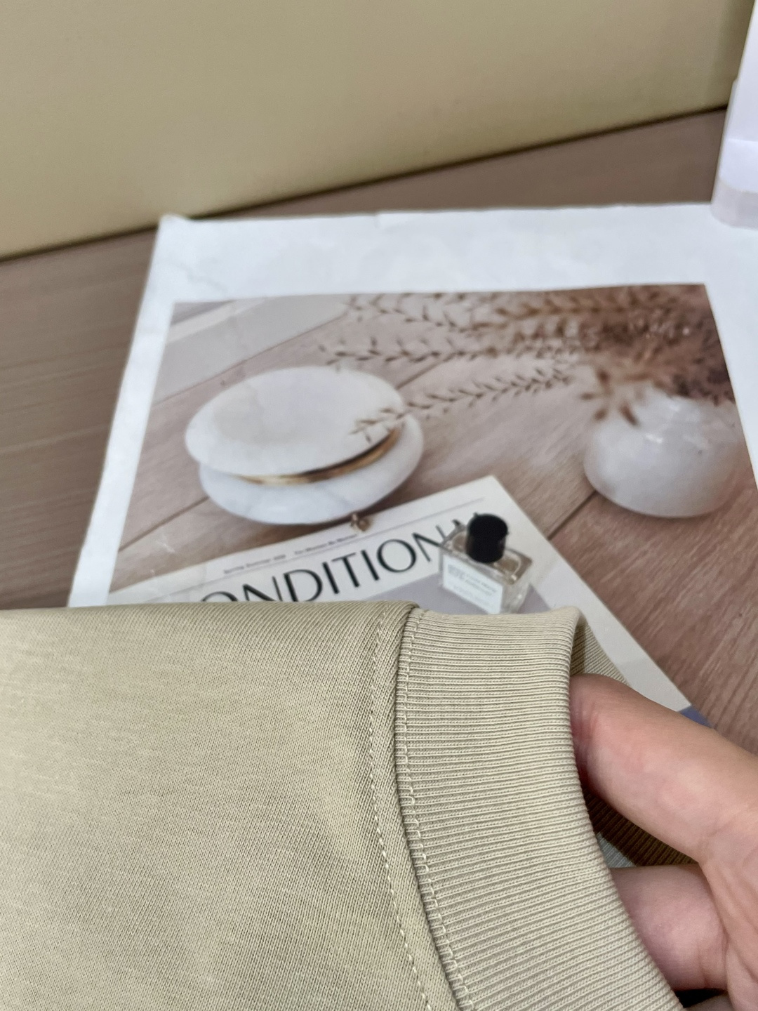 始祖鸟2026春夏款/官网同步面料采用重磅纯棉精梳棉面料，OS宽松版型，上身版型超正！日常百搭，衣橱必备