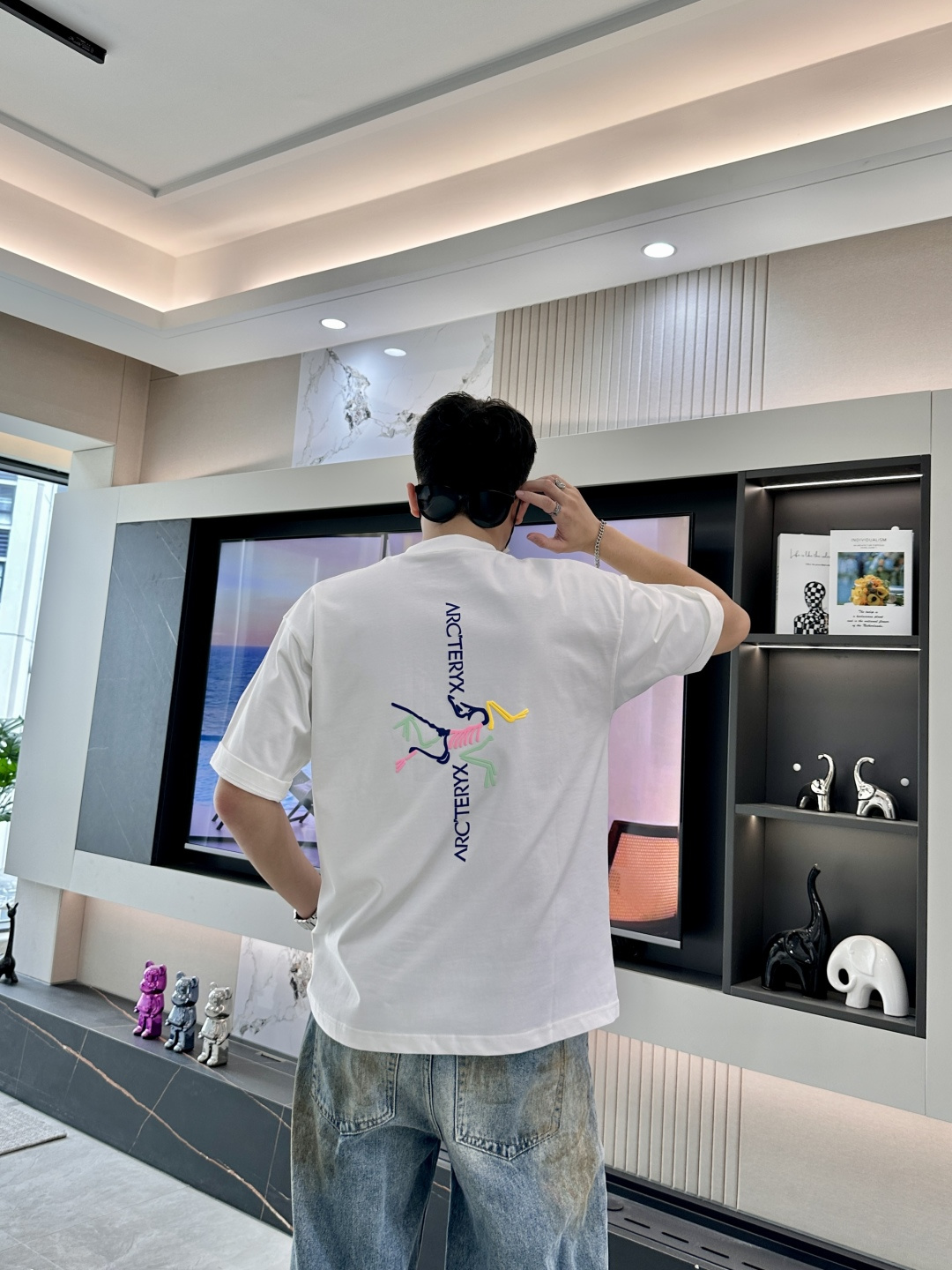 始祖鸟2026春夏款/官网同步面料采用重磅纯棉精梳棉面料，OS宽松版型，上身版型超正！日常百搭，衣橱必备