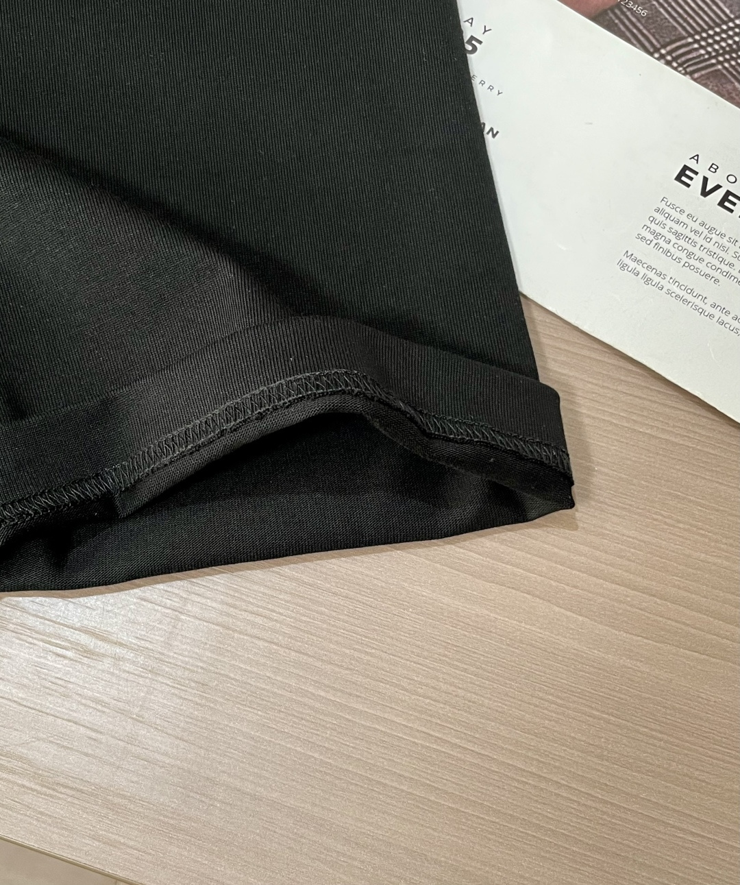 始祖鸟2026春夏款/官网同步面料采用重磅纯棉精梳棉面料，OS宽松版型，上身版型超正！日常百搭，衣橱必备