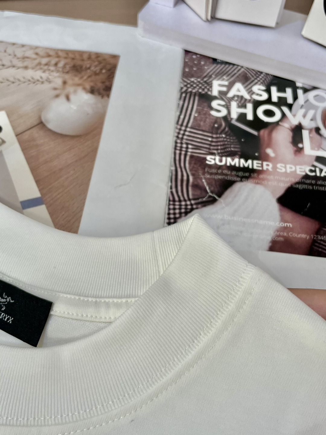 始祖鸟2026春夏款/官网同步面料采用重磅纯棉精梳棉面料，OS宽松版型，上身版型超正！日常百搭，衣橱必备