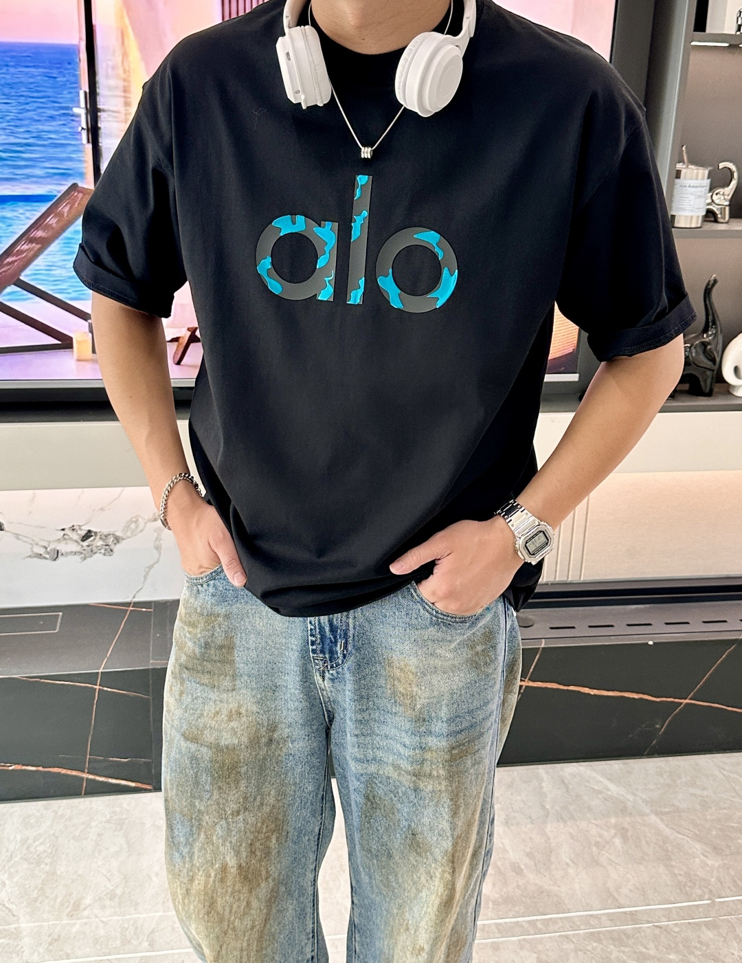 alo2026春夏款/官网同步面料采用重磅纯棉精梳棉面料，OS宽松版型，上身版型超正！日常百搭，衣橱必备