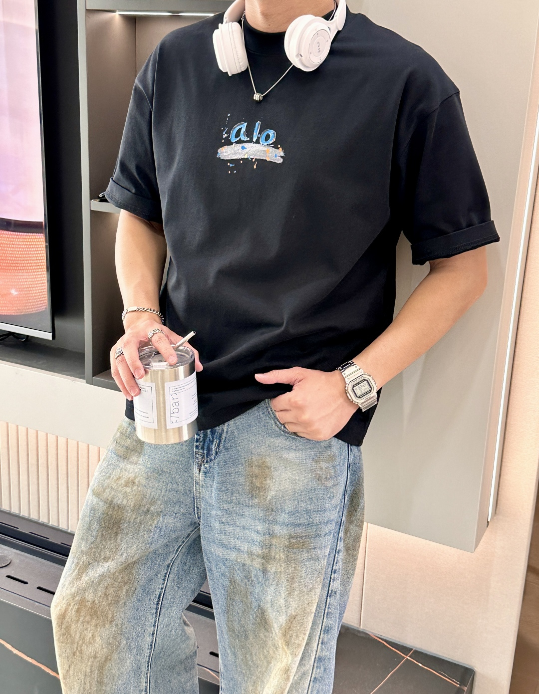 alo2026春夏款/官网同步面料采用重磅纯棉精梳棉面料，OS宽松版型，上身版型超正！日常百搭，衣橱必备