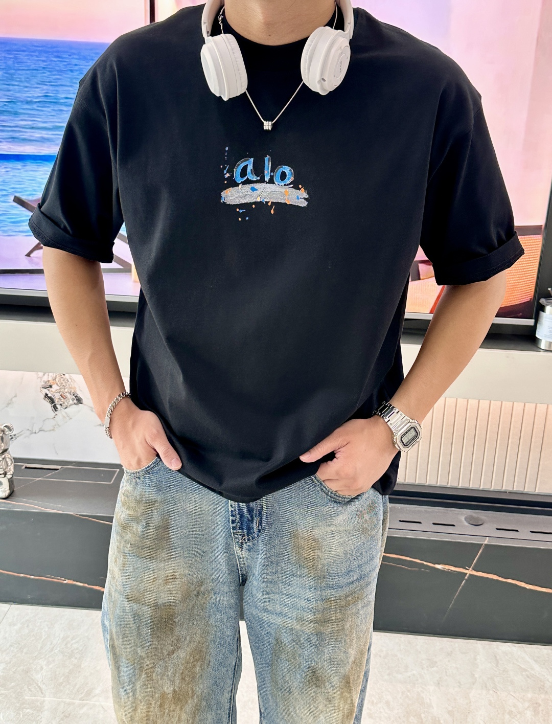 alo2026春夏款/官网同步面料采用重磅纯棉精梳棉面料，OS宽松版型，上身版型超正！日常百搭，衣橱必备