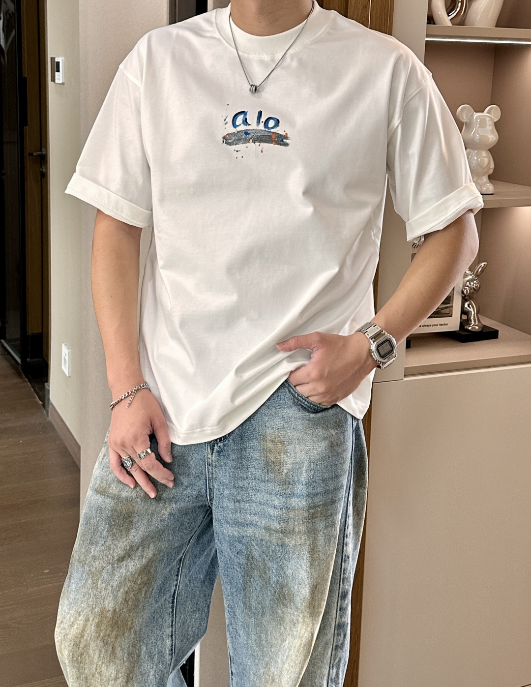 alo2026春夏款/官网同步面料采用重磅纯棉精梳棉面料，OS宽松版型，上身版型超正！日常百搭，衣橱必备