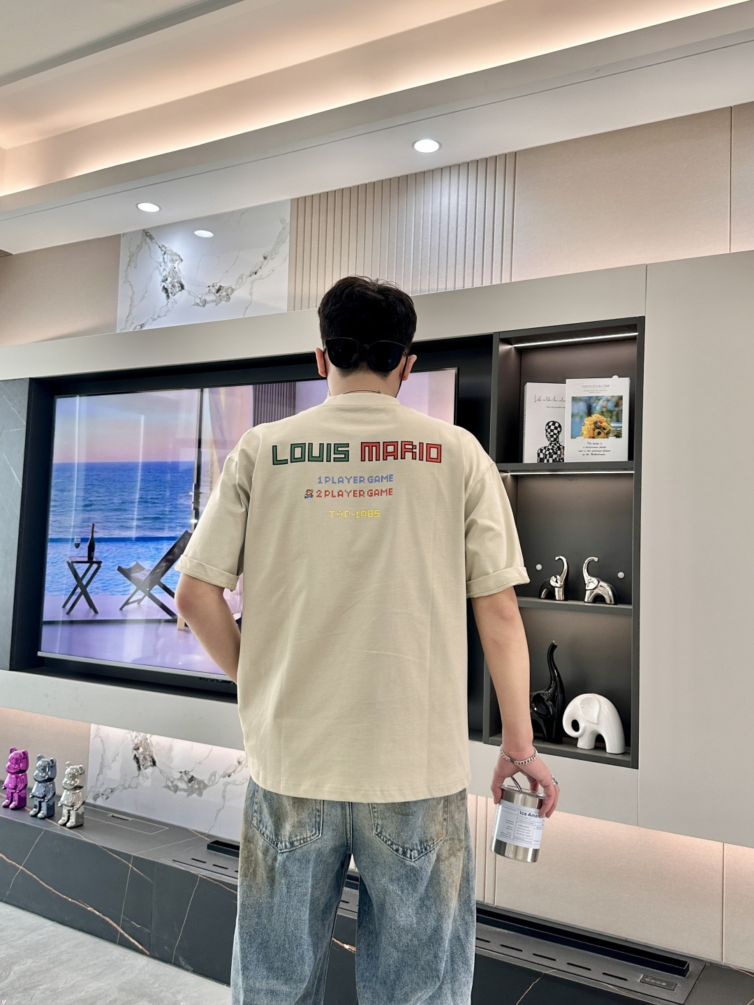 Lv 2026春夏款/官网同步面料采用重磅纯棉精梳棉面料，OS宽松版型，上身版型超正！日常百搭，衣橱必备