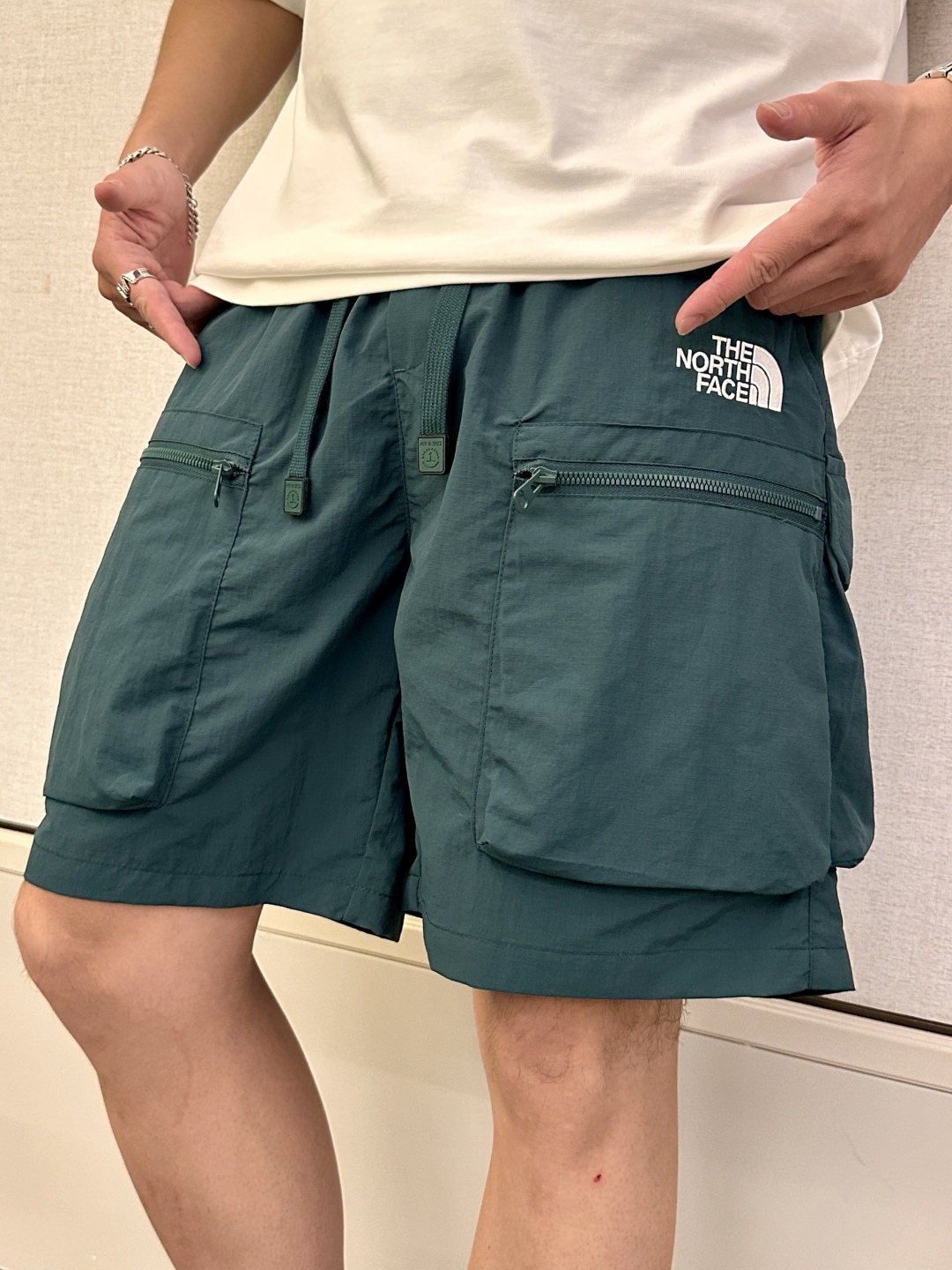 Summer 2025 Hot-Dry Shorts: Ideal for Sports and Leisure Comfort - 图片 3