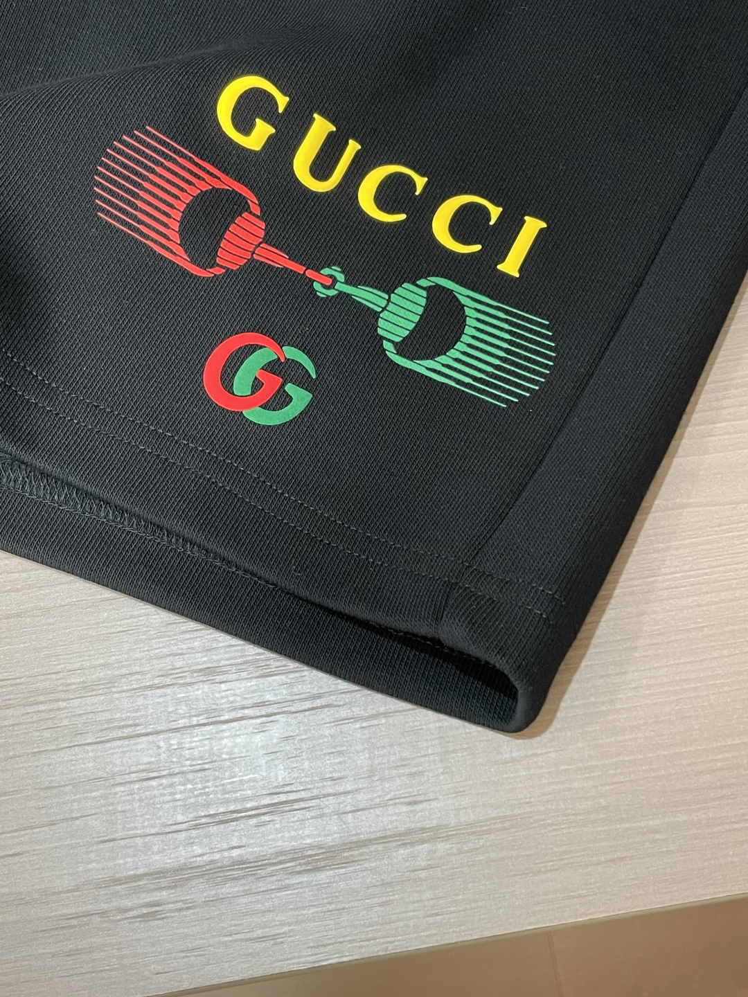 
Gucc  圆领短袖短裤套装 半袖套装顶级版本贸易公司渠道订单，海外精品独家限定发售，经典即永恒，入手