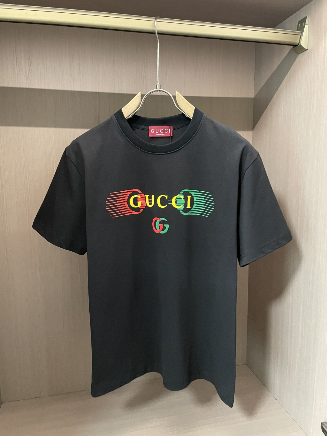 
Gucc  圆领短袖短裤套装 半袖套装顶级版本贸易公司渠道订单，海外精品独家限定发售，经典即永恒，入手