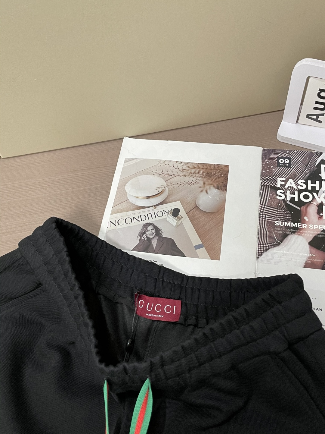 
Gucc  圆领短袖短裤套装 半袖套装顶级版本贸易公司渠道订单，海外精品独家限定发售，经典即永恒，入手