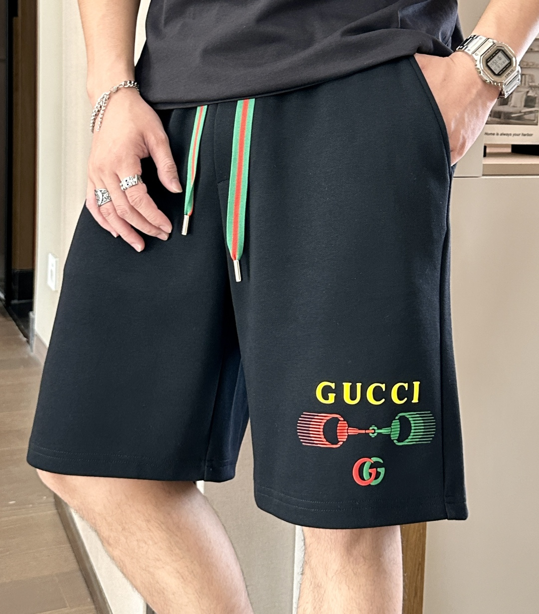 
Gucc  圆领短袖短裤套装 半袖套装顶级版本贸易公司渠道订单，海外精品独家限定发售，经典即永恒，入手