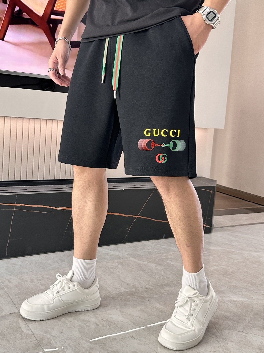 
Gucc  圆领短袖短裤套装 半袖套装顶级版本贸易公司渠道订单，海外精品独家限定发售，经典即永恒，入手