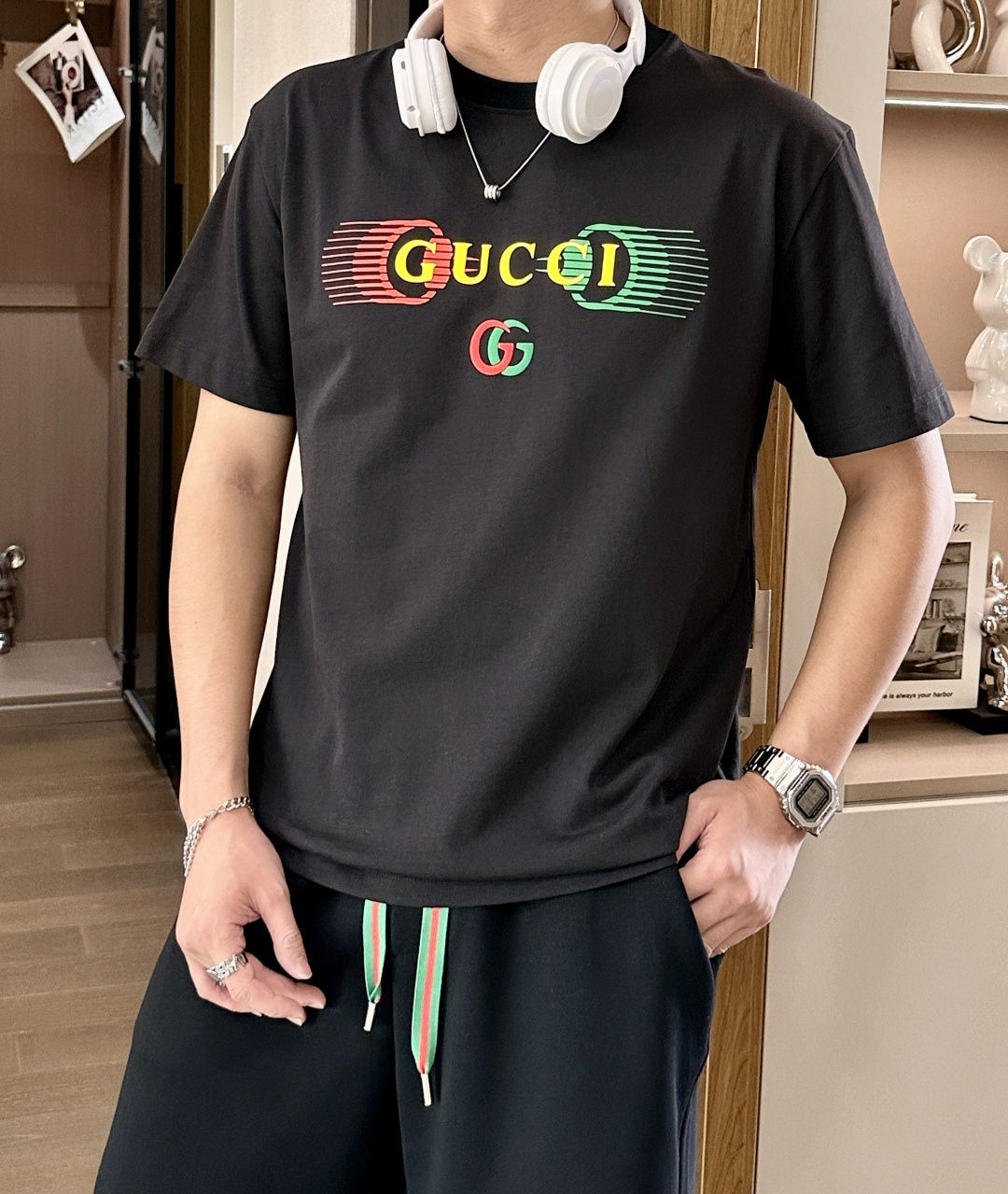 
Gucc  圆领短袖短裤套装 半袖套装顶级版本贸易公司渠道订单，海外精品独家限定发售，经典即永恒，入手