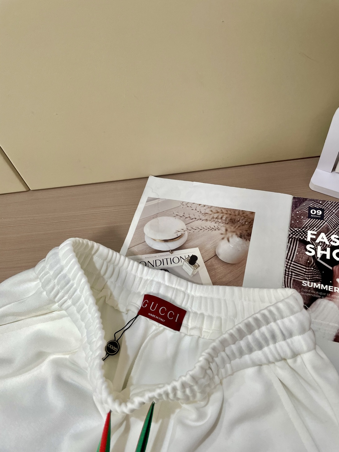 
Gucc  圆领短袖短裤套装 半袖套装顶级版本贸易公司渠道订单，海外精品独家限定发售，经典即永恒，入手