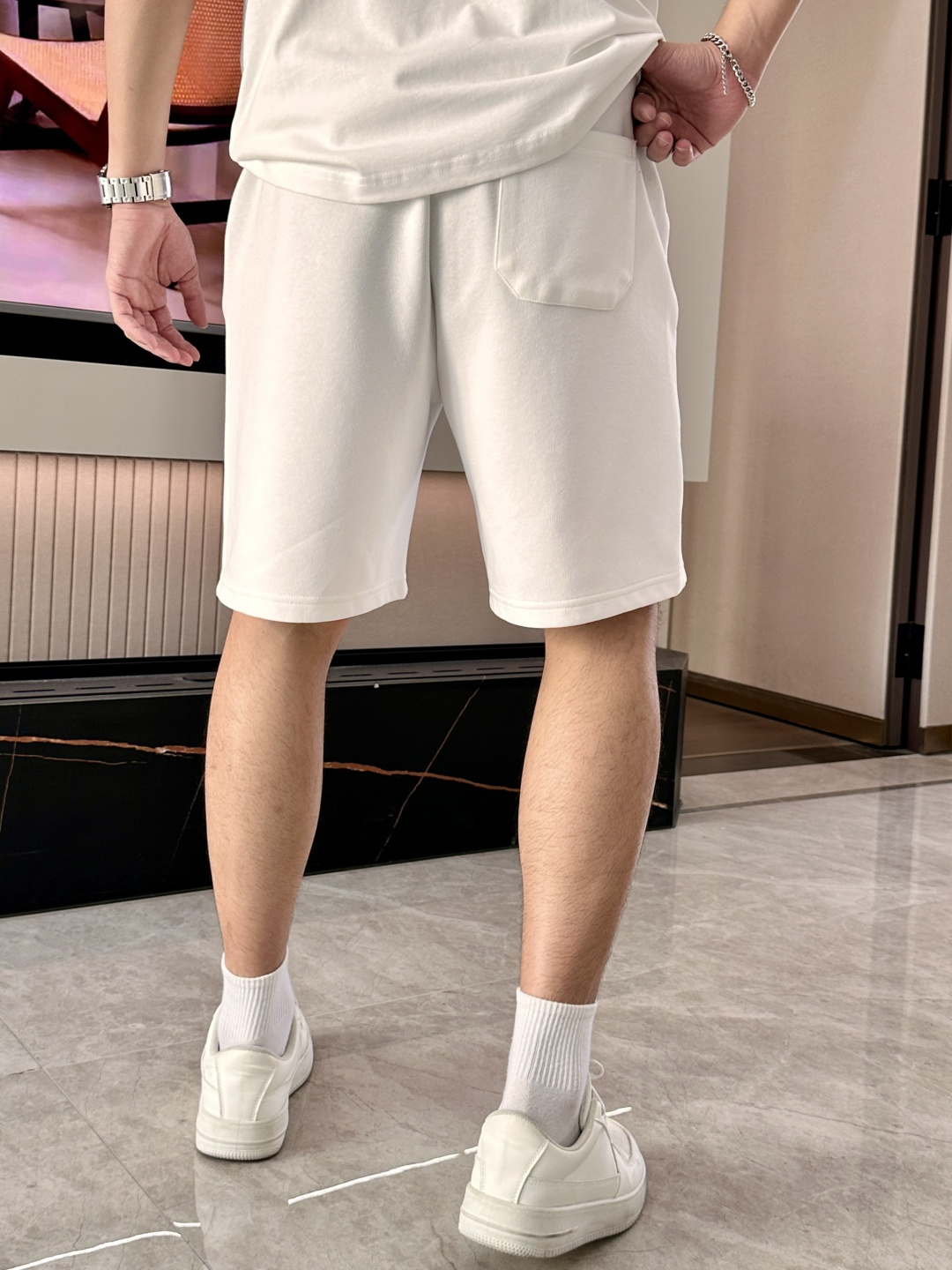 
Gucc  圆领短袖短裤套装 半袖套装顶级版本贸易公司渠道订单，海外精品独家限定发售，经典即永恒，入手