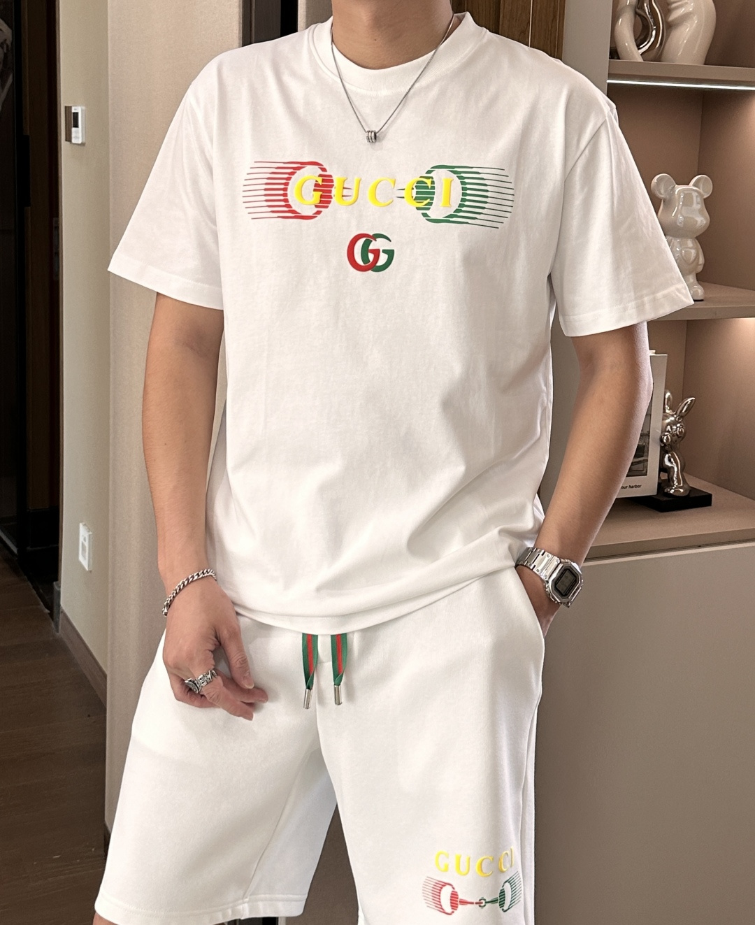 
Gucc  圆领短袖短裤套装 半袖套装顶级版本贸易公司渠道订单，海外精品独家限定发售，经典即永恒，入手