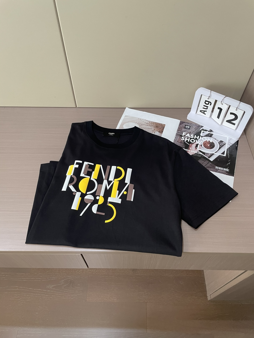 
FD  圆领短袖短裤套装 半袖套装顶级版本贸易公司渠道订单，海外精品独家限定发售，经典即永恒，入手绝对