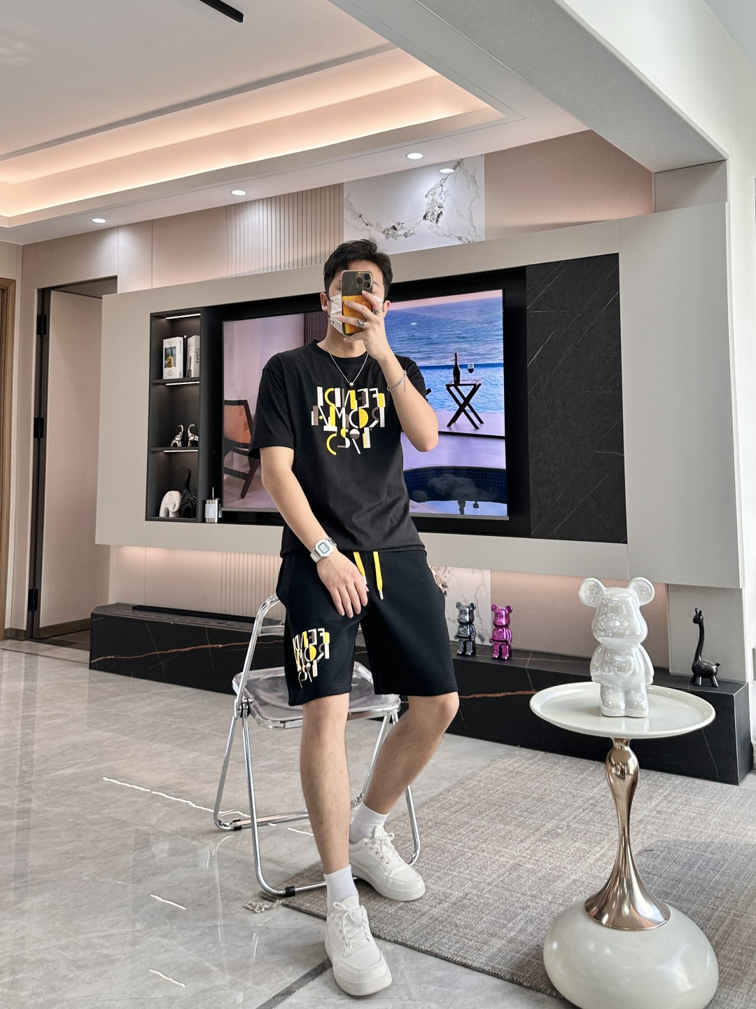 
FD  圆领短袖短裤套装 半袖套装顶级版本贸易公司渠道订单，海外精品独家限定发售，经典即永恒，入手绝对