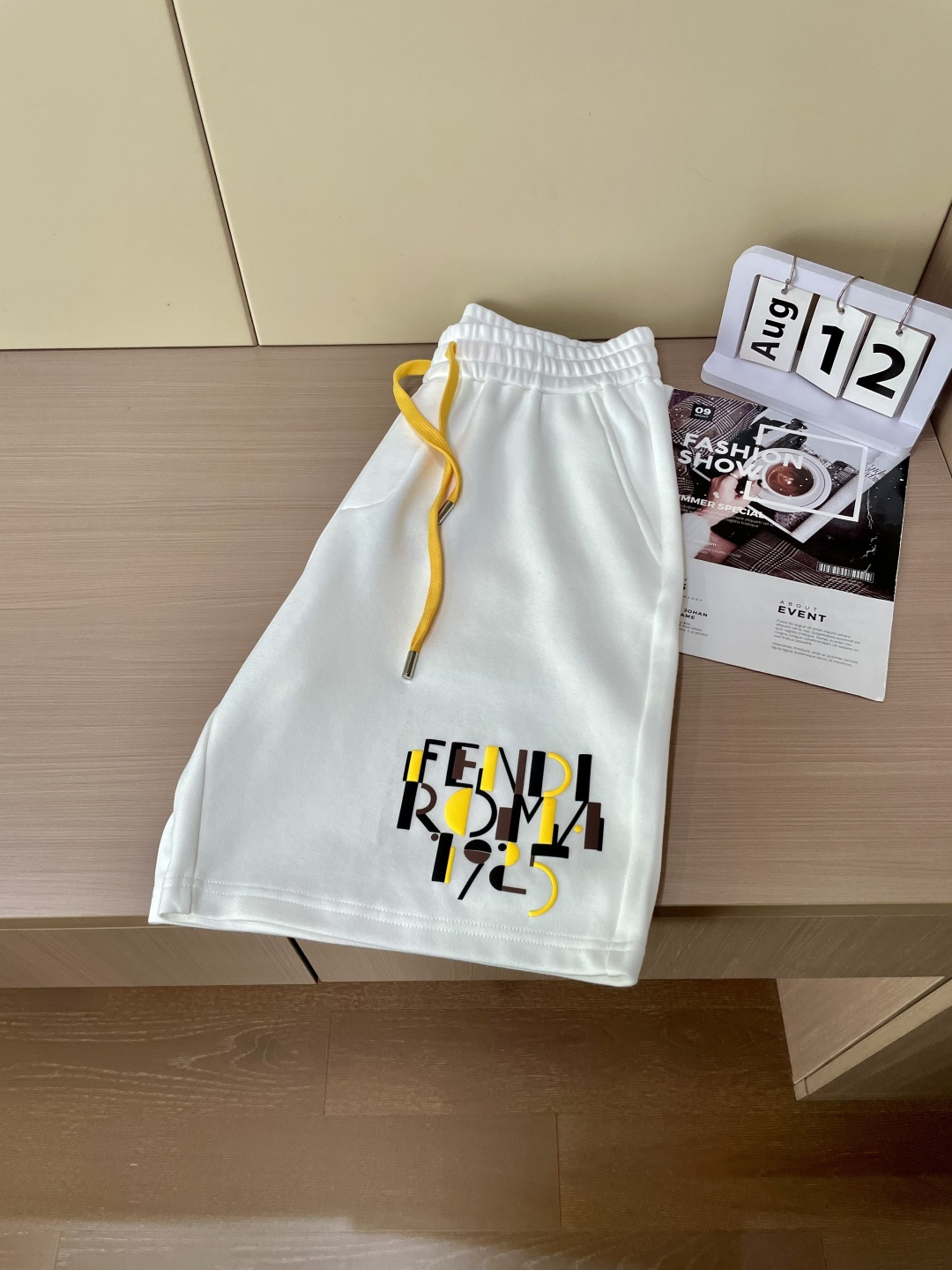 
FD  圆领短袖短裤套装 半袖套装顶级版本贸易公司渠道订单，海外精品独家限定发售，经典即永恒，入手绝对