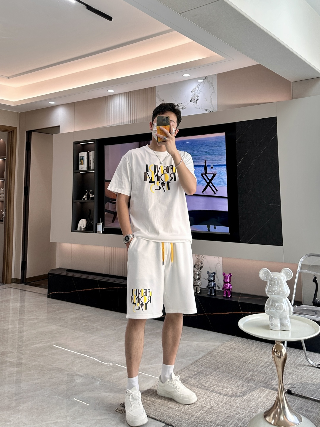 
FD  圆领短袖短裤套装 半袖套装顶级版本贸易公司渠道订单，海外精品独家限定发售，经典即永恒，入手绝对