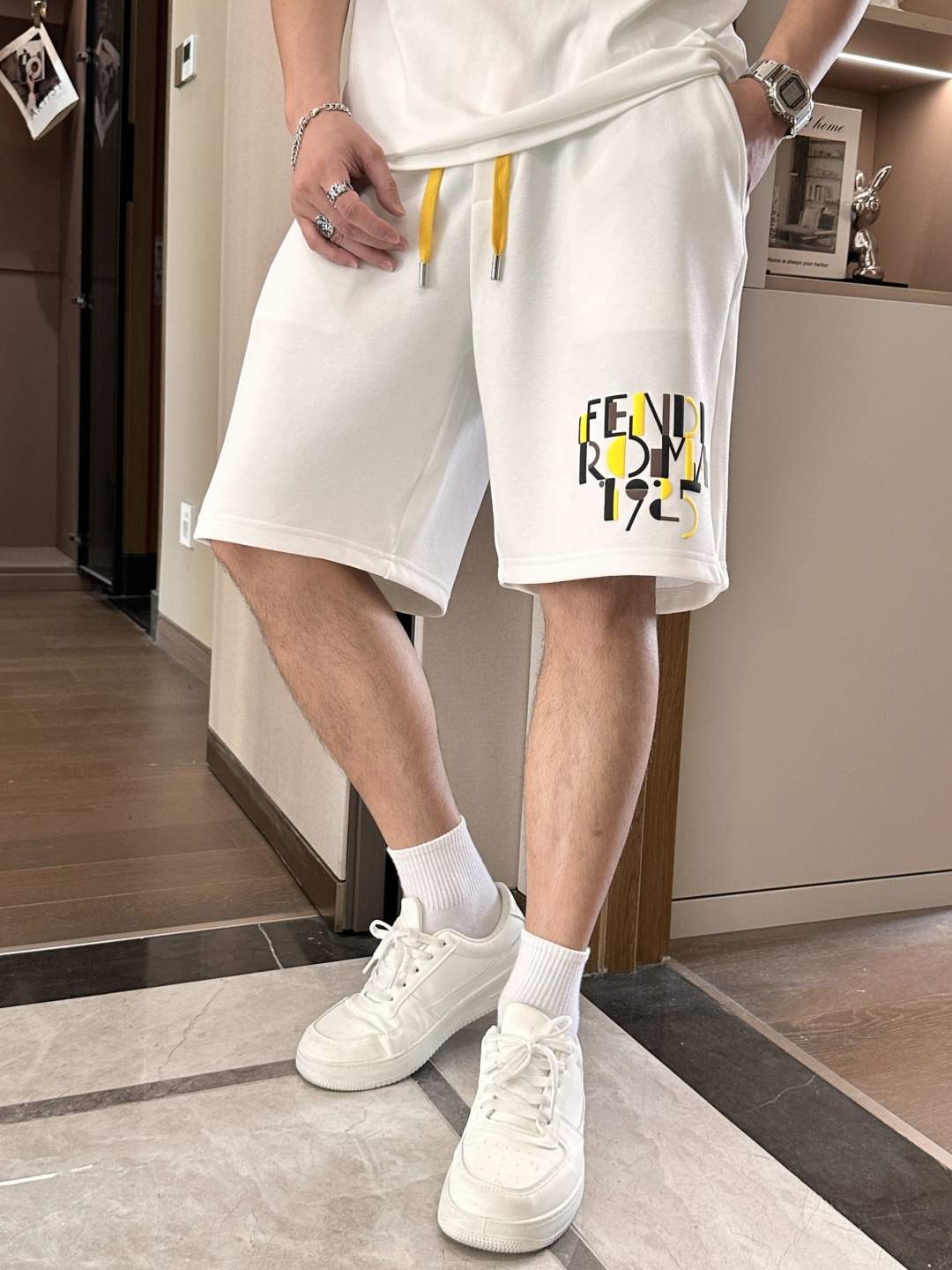 
FD  圆领短袖短裤套装 半袖套装顶级版本贸易公司渠道订单，海外精品独家限定发售，经典即永恒，入手绝对