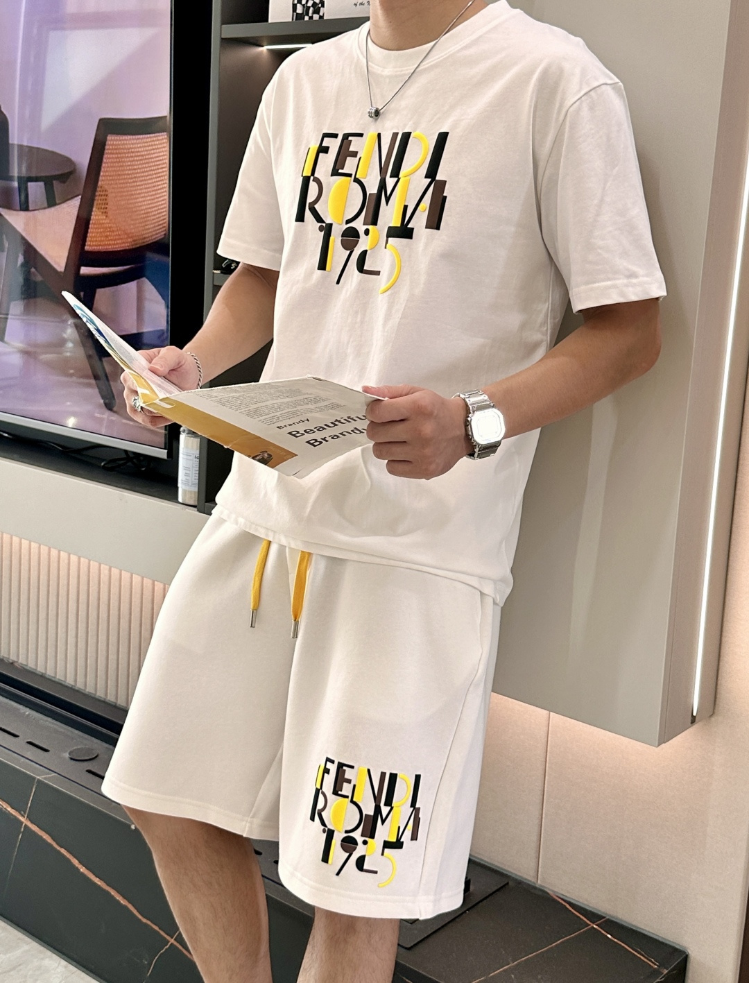 
FD  圆领短袖短裤套装 半袖套装顶级版本贸易公司渠道订单，海外精品独家限定发售，经典即永恒，入手绝对