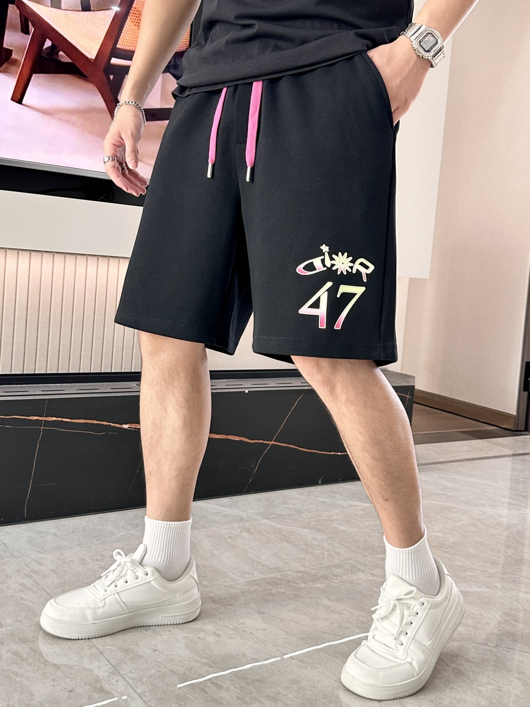 
Dior 圆领短袖短裤套装 半袖套装顶级版本贸易公司渠道订单，海外精品独家限定发售，经典即永恒，入手绝