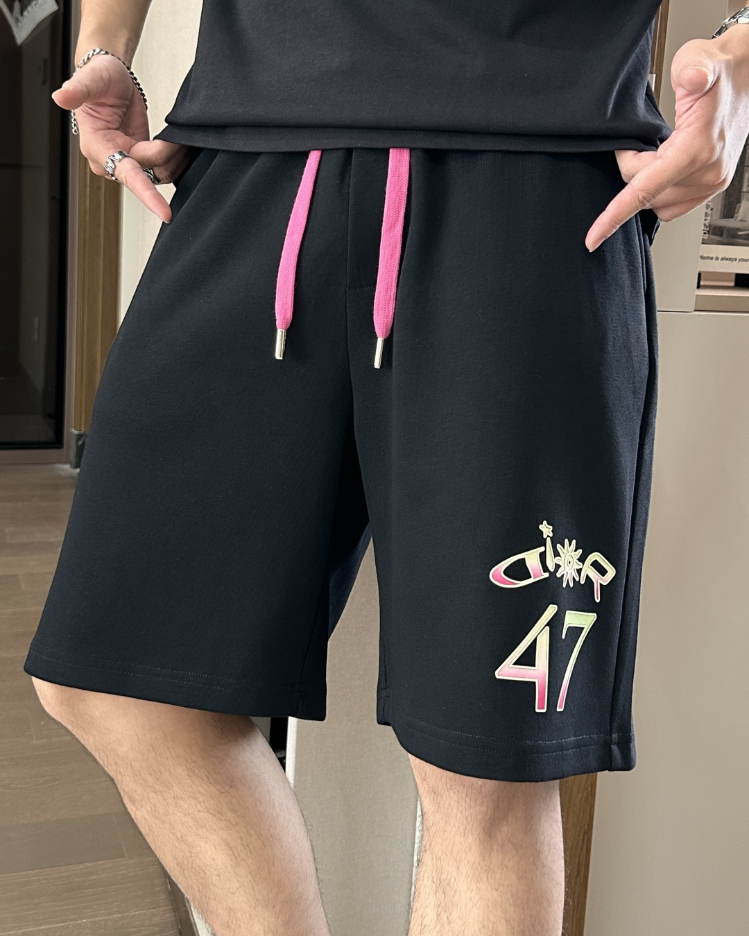 
Dior 圆领短袖短裤套装 半袖套装顶级版本贸易公司渠道订单，海外精品独家限定发售，经典即永恒，入手绝