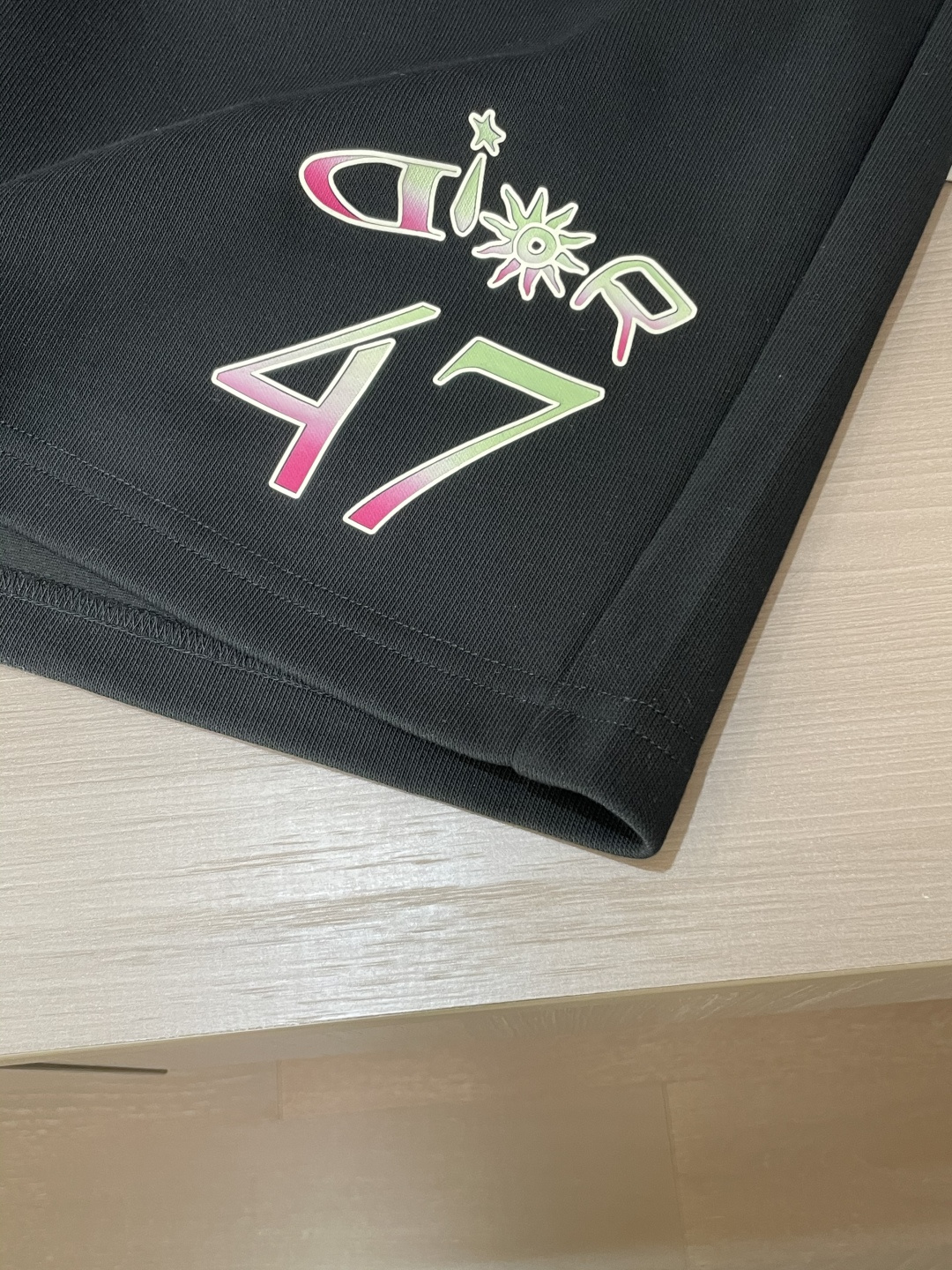 
Dior 圆领短袖短裤套装 半袖套装顶级版本贸易公司渠道订单，海外精品独家限定发售，经典即永恒，入手绝