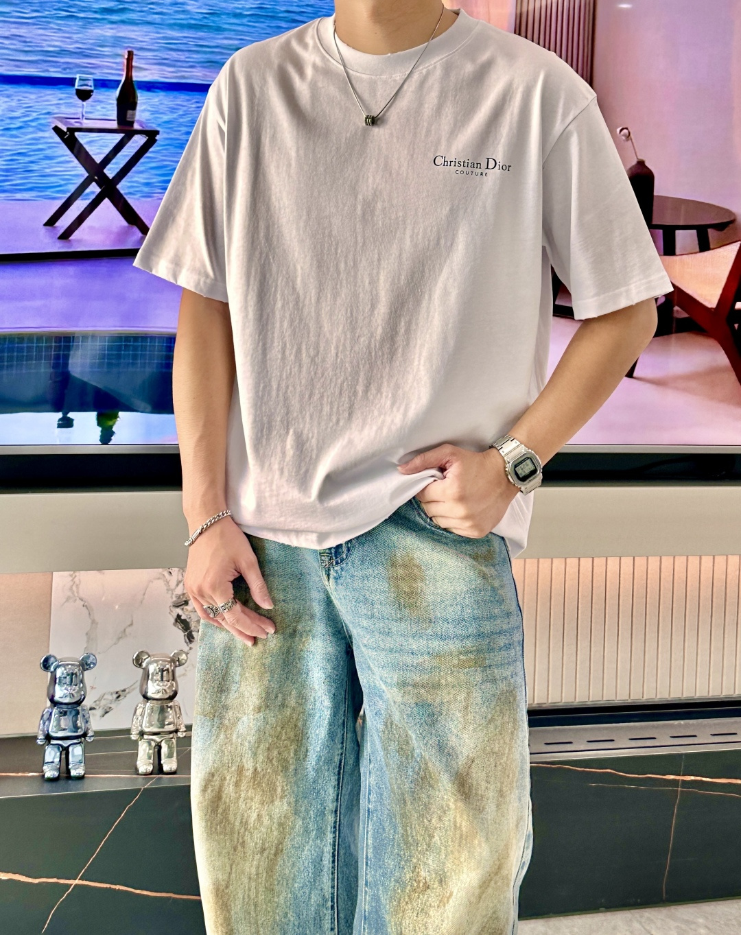 
Dior
2025春夏款/官网同步
面料采用纯棉精梳棉面料，上身效果宽松休闲，宽松版型，日常衣橱必备单