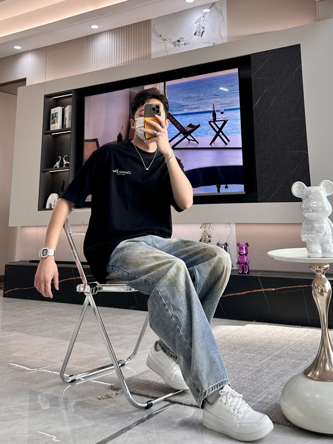 
Dior
2025春夏款/官网同步
面料采用纯棉精梳棉面料，上身效果宽松休闲，宽松版型，日常衣橱必备单