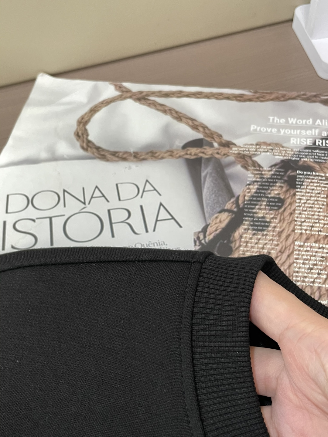 DG /2025秋冬新品 
定制顶级卫衣棉，面料特别有质感，冬季必备单品，保暖性好。男女通穿，细节到位，