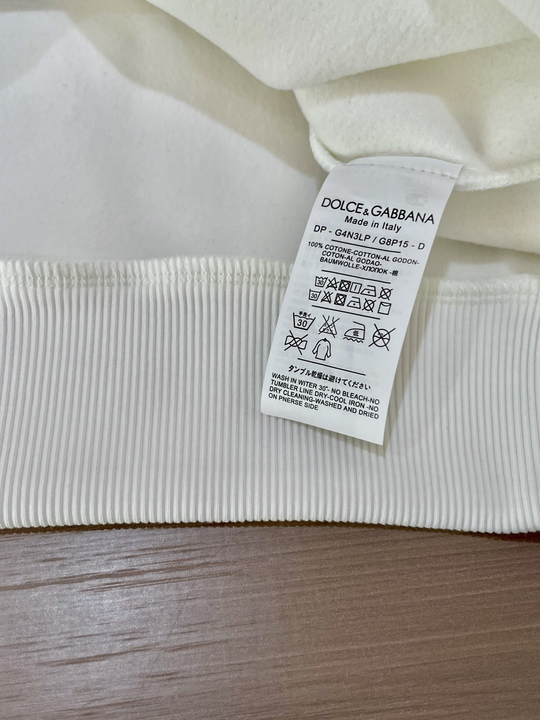 DG /2025秋冬新品 
定制顶级卫衣棉，面料特别有质感，冬季必备单品，保暖性好。男女通穿，细节到位，