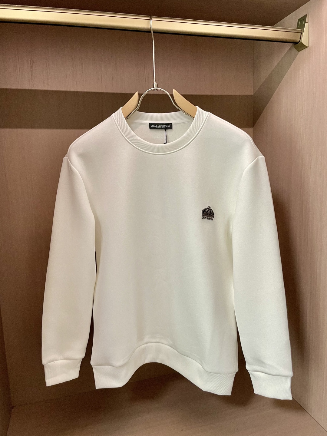 NO:510747,DG / 2025 autumn and winter new product customized top sweatshirt cotton, the fabric is particularly textured, a must-have item in winter, good warmth. It wears both men and women, with in-place details, excellent style, and very good upper body effect!  A versatile item!  5 size M~3XL, hoodie, sweatshirts, alexander wang19860909DG /2025秋冬新品 定制顶级卫衣棉,面料特别有质感,冬季必备单品,保暖性好.男女通穿,细节到位,版型超赞,上身效果非常好！百搭单品！5尺码M~3XL,,hoodie,sweatshirts,alexander wang,Men's clothing