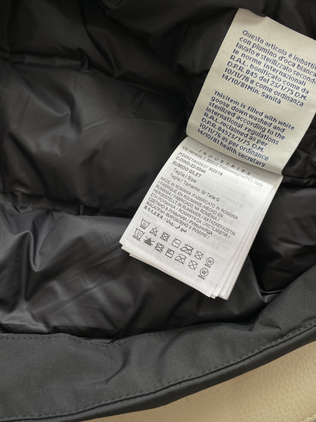 Monc1er 蒙口 代购级别高端订单，新款男款滑雪服羽绒服，休闲户外型连帽羽绒服，防风防水压胶工艺，9