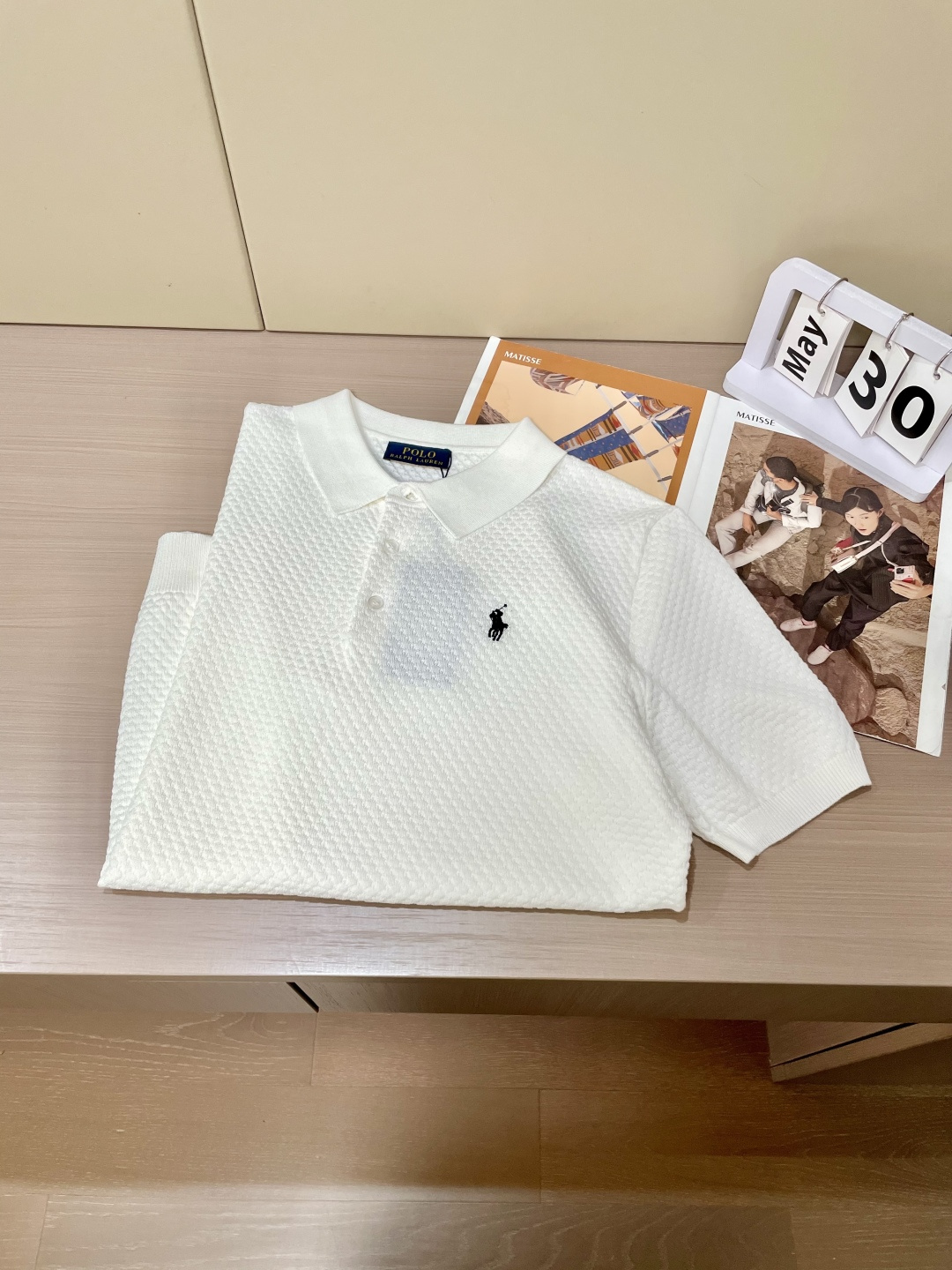 
拉夫劳伦 2025ss秋冬打底新品男士针织短袖衫！独家首发 采用纤维超细与高弹的伊力特纱线织造而成，质