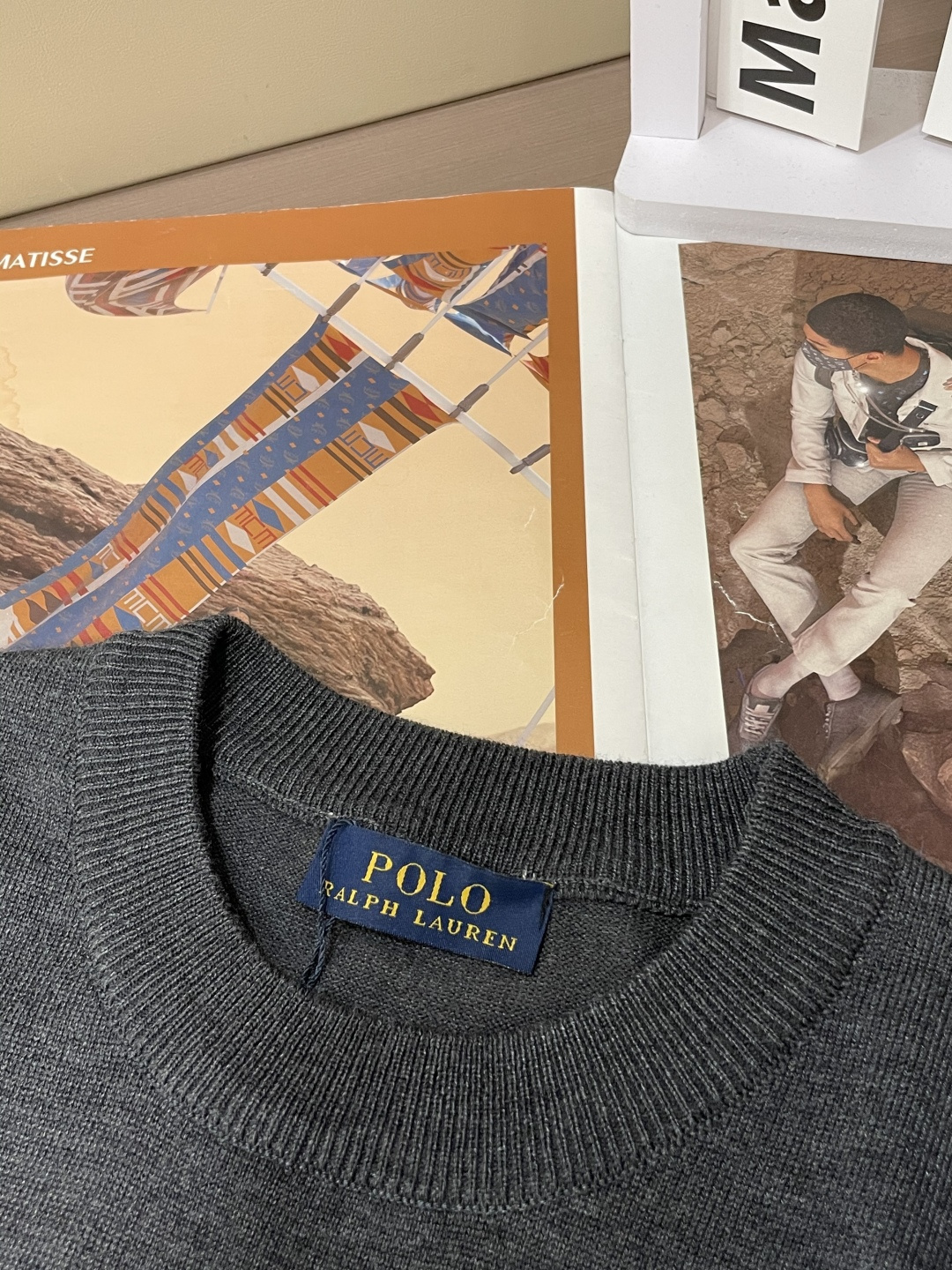 
拉夫劳伦 2025ss秋冬打底新品男士针织短袖衫！独家首发 采用纤维超细与高弹的伊力特纱线织造而成，质