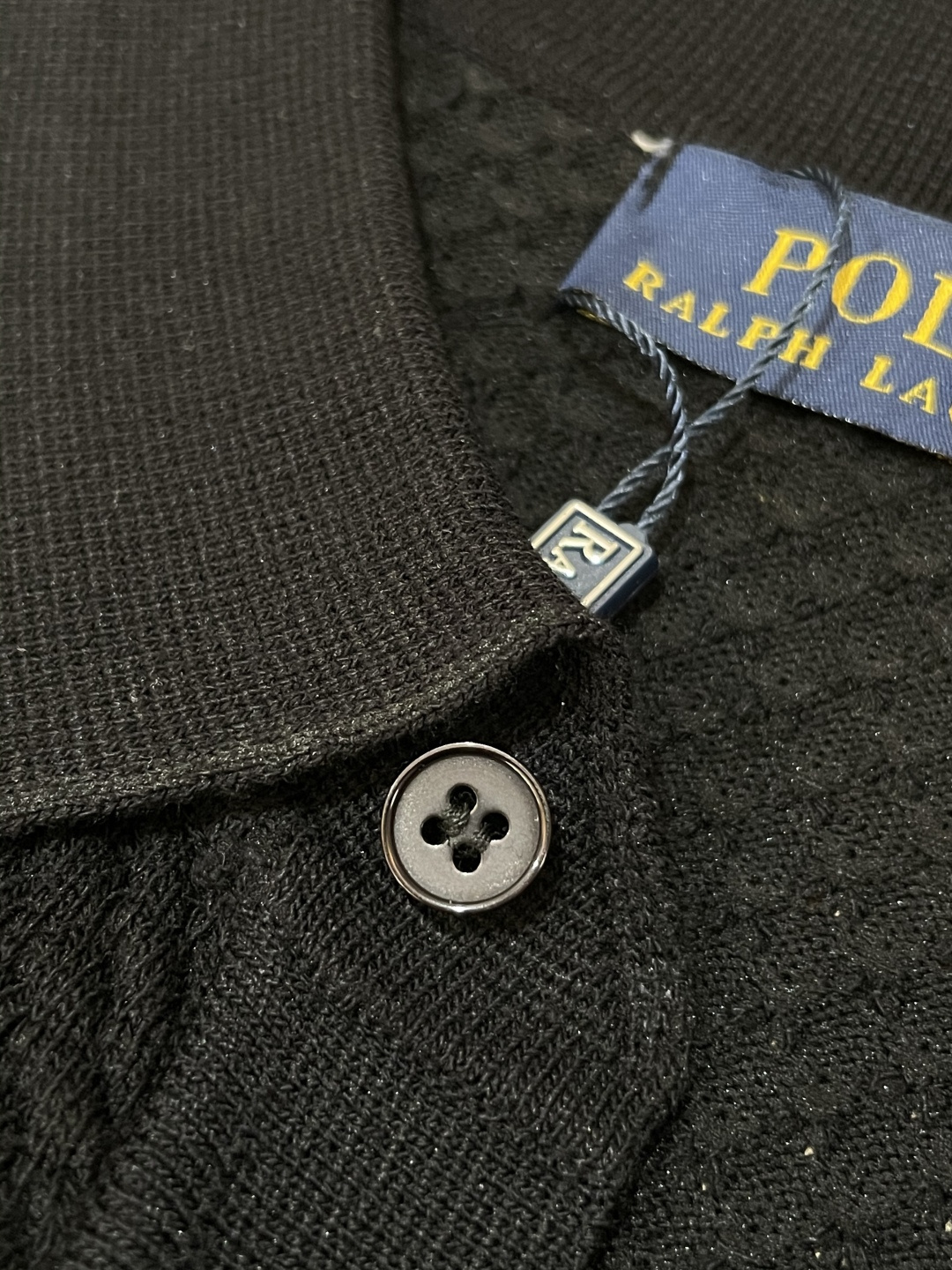 
拉夫劳伦 2025ss秋冬打底新品男士针织短袖衫！独家首发 采用纤维超细与高弹的伊力特纱线织造而成，质