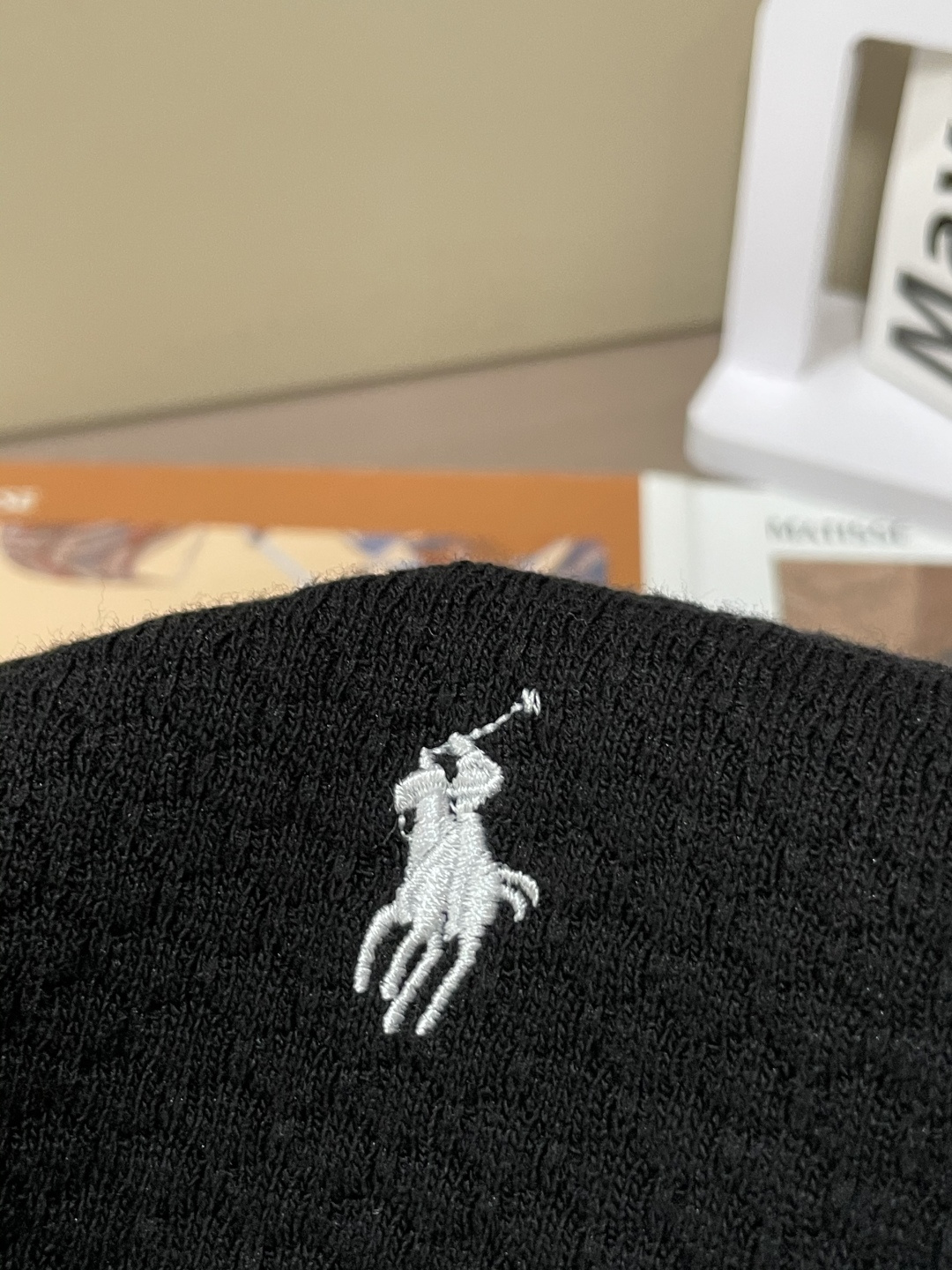 
拉夫劳伦 2025ss秋冬打底新品男士针织短袖衫！独家首发 采用纤维超细与高弹的伊力特纱线织造而成，质