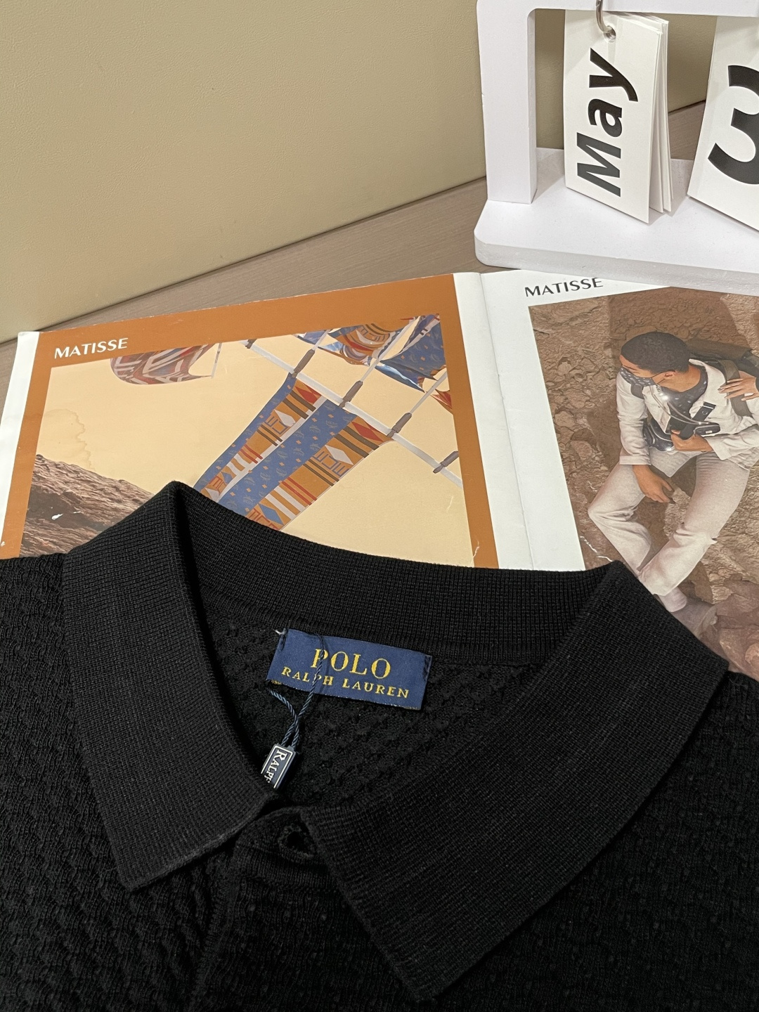 
拉夫劳伦 2025ss秋冬打底新品男士针织短袖衫！独家首发 采用纤维超细与高弹的伊力特纱线织造而成，质