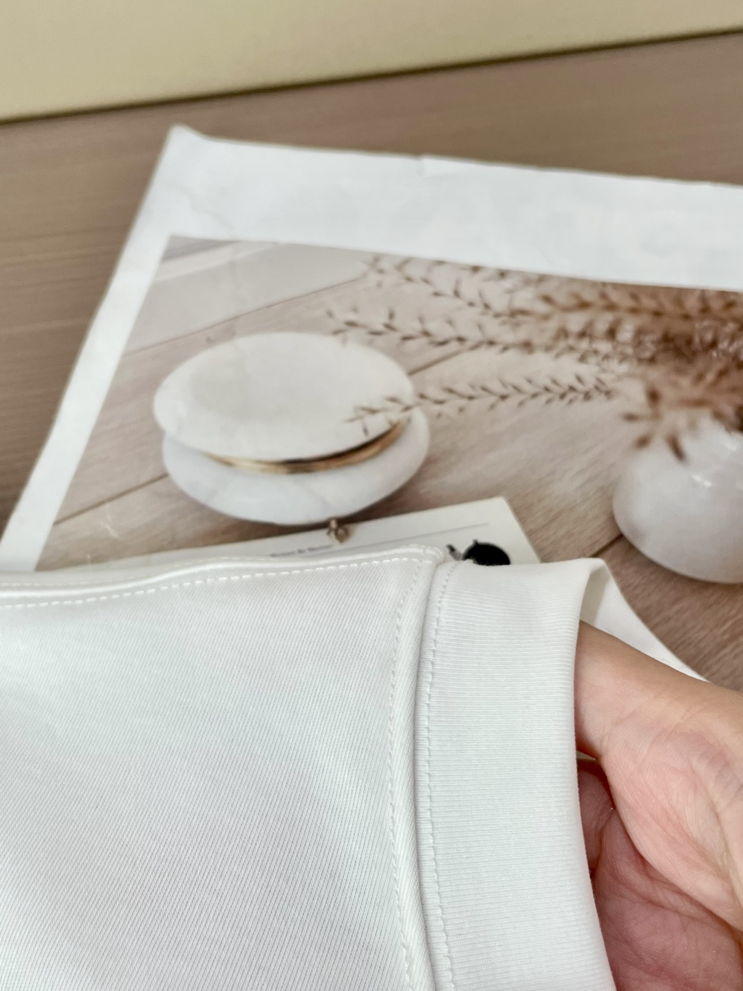 
范思哲 重磅推荐！2025ss夏装新品 专柜在售 最新系列图案logo短袖T恤 必须人手一件的节奏！进