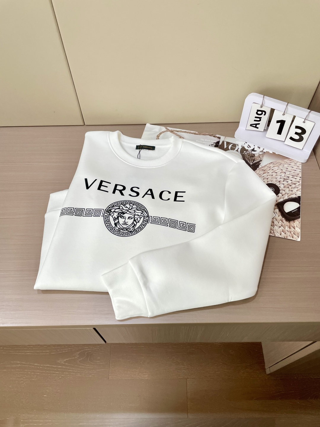 范思哲 /2025秋冬新品 
定制顶级卫衣棉，面料特别有质感，冬季必备单品，保暖性好。男女通穿，细节到位