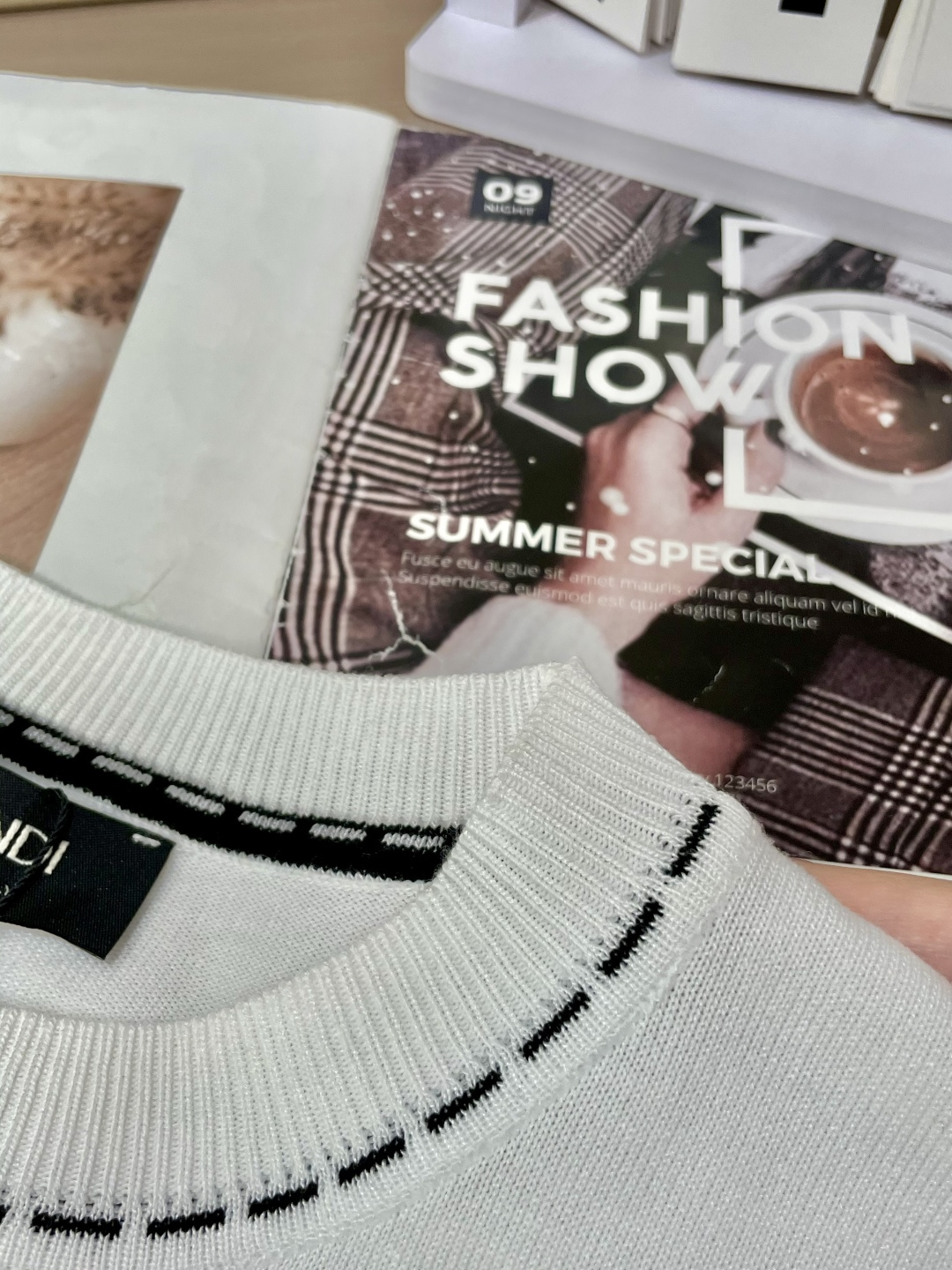 
FD 2025ss秋冬打底新品男士针织短袖衫！独家首发 采用纤维超细与高弹的伊力特纱线织造而成，质感与