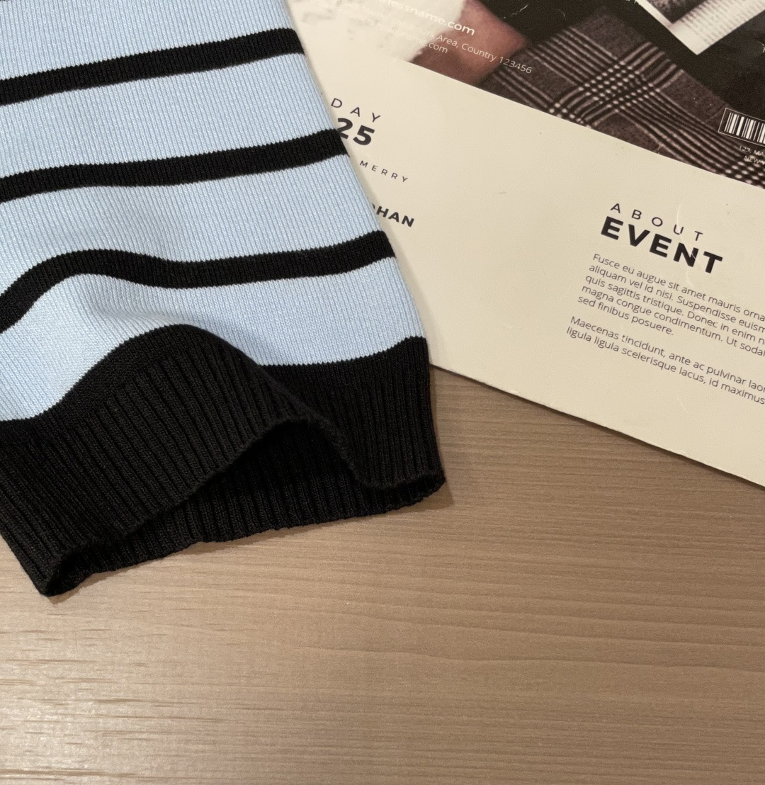 
TB 2025ss秋冬打底新品男士针织短袖衫！独家首发 采用纤维超细与高弹的伊力特纱线织造而成，质感与