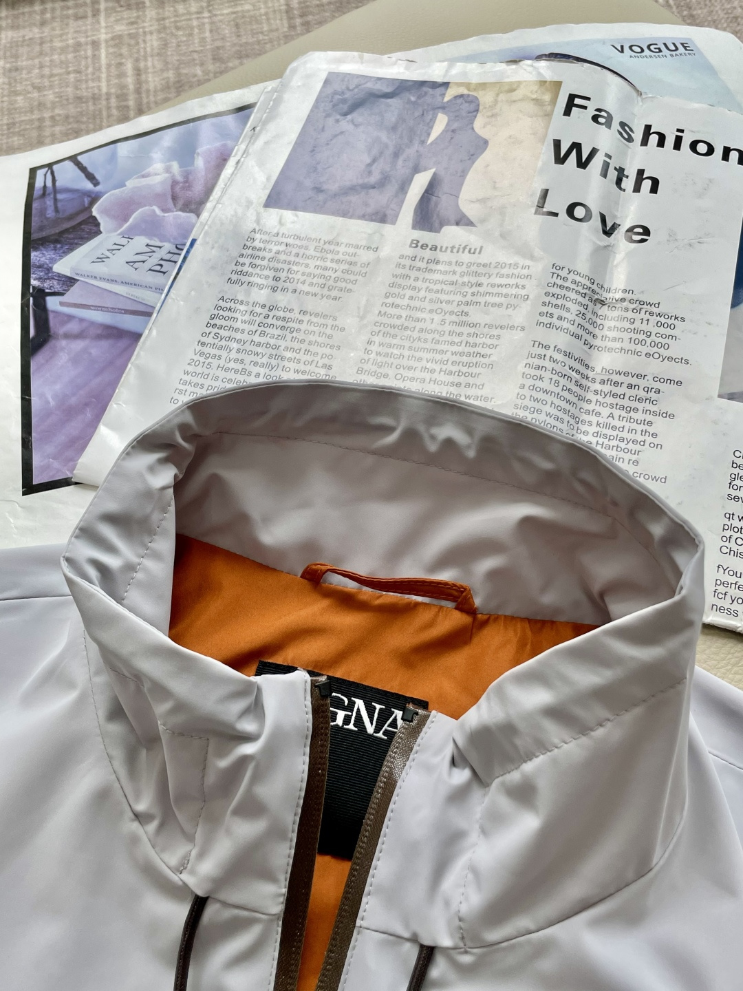 
Zegn* 2025秋冬新款 最新款时尚设计师款  夹克外套.处处细节显工艺足够的高级   结构性剪裁