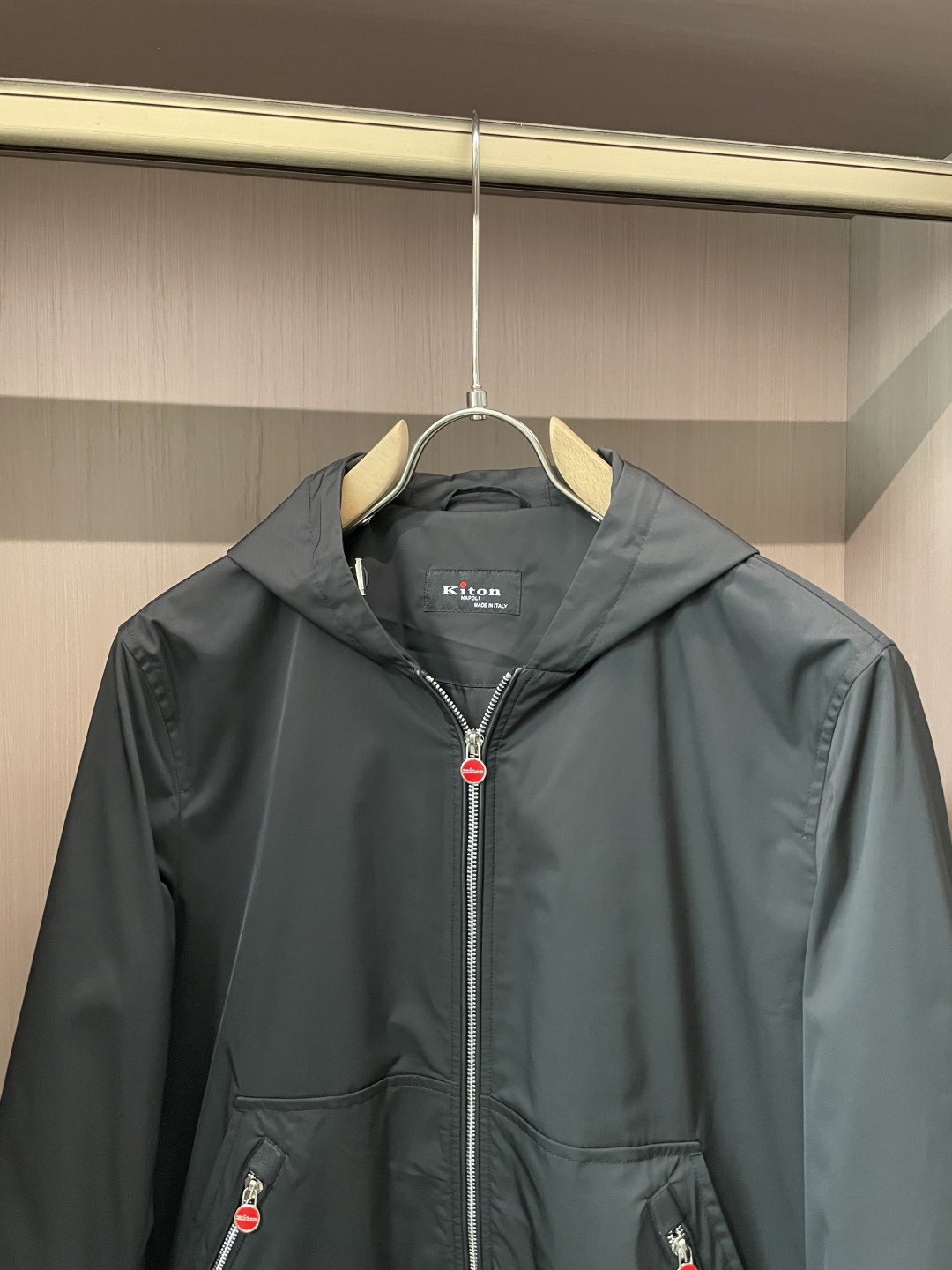 Kiton 2025秋冬休闲夹克外套，最新时尚休闲拉链夹克，时尚夹克外套!贸易公司渠道稀出，同步官网发售