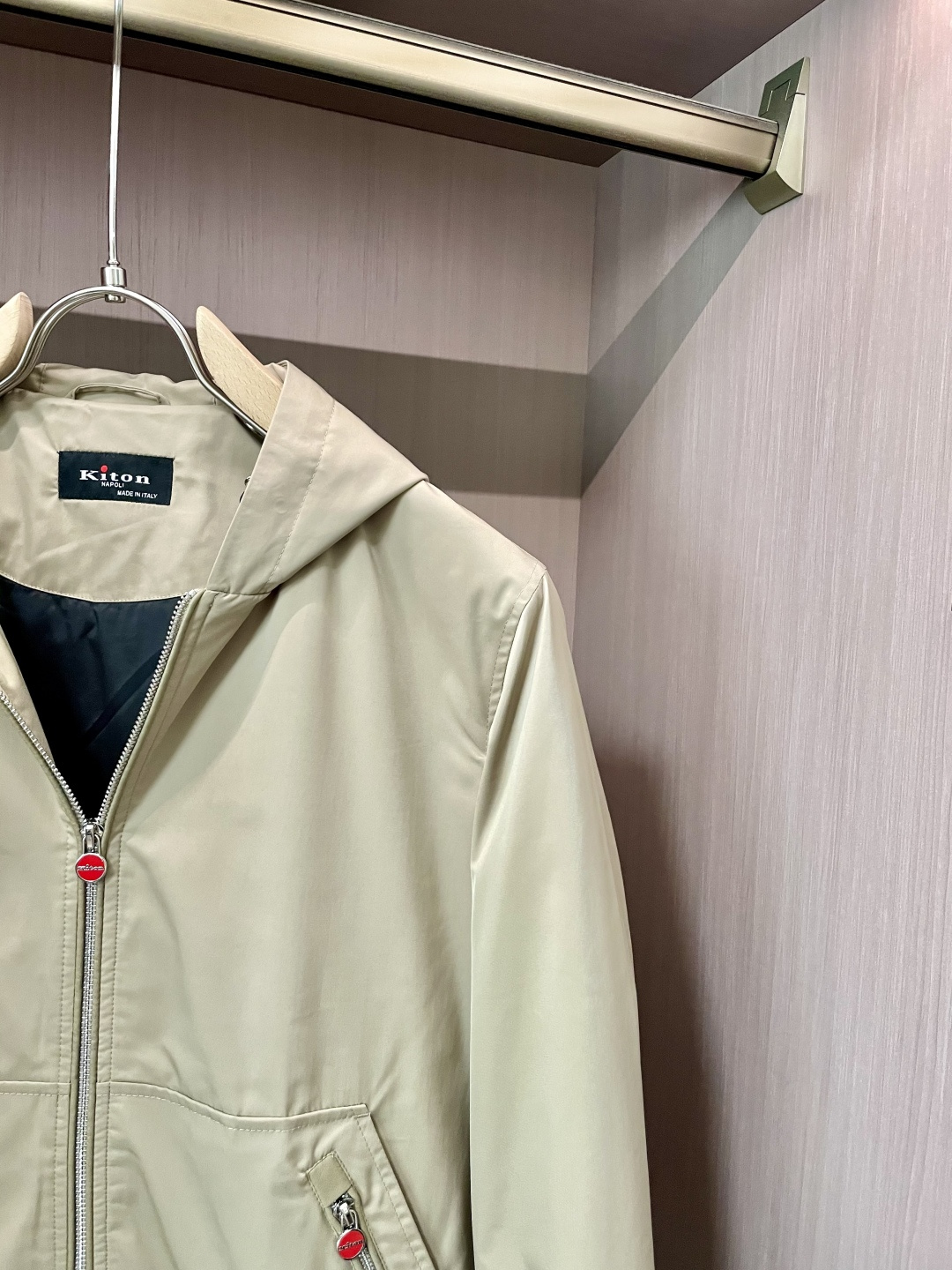 Kiton 2025秋冬休闲夹克外套，最新时尚休闲拉链夹克，时尚夹克外套!贸易公司渠道稀出，同步官网发售