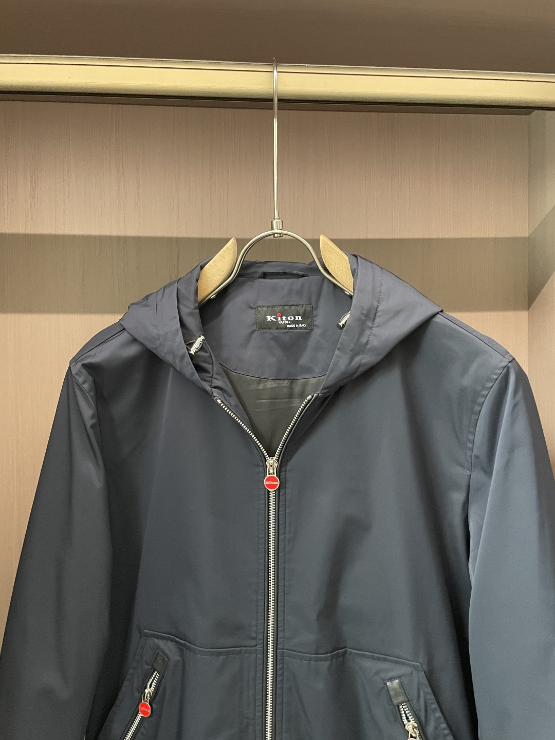 Kiton 2025秋冬休闲夹克外套，最新时尚休闲拉链夹克，时尚夹克外套!贸易公司渠道稀出，同步官网发售