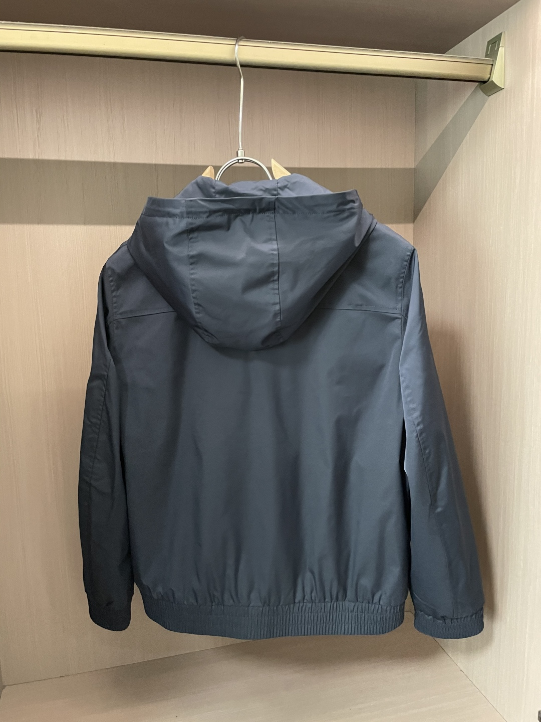 Kiton 2025秋冬休闲夹克外套，最新时尚休闲拉链夹克，时尚夹克外套!贸易公司渠道稀出，同步官网发售