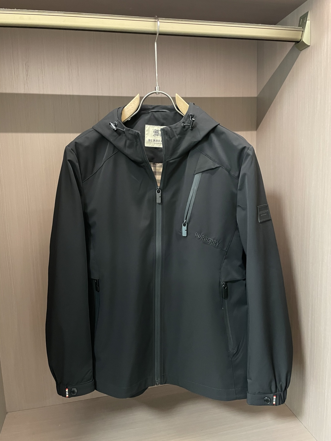 BUR 2025秋冬休闲夹克外套，最新时尚休闲拉链夹克，时尚夹克外套!贸易公司渠道稀出，同步官网发售，男
